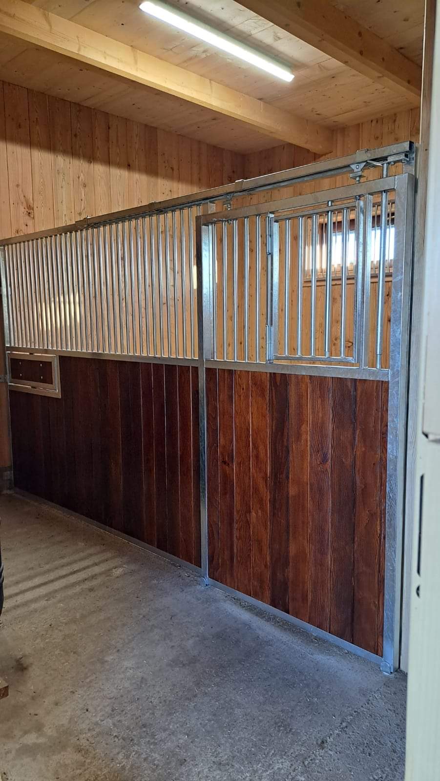 Façade First — box cheval économique et robuste – Image 7