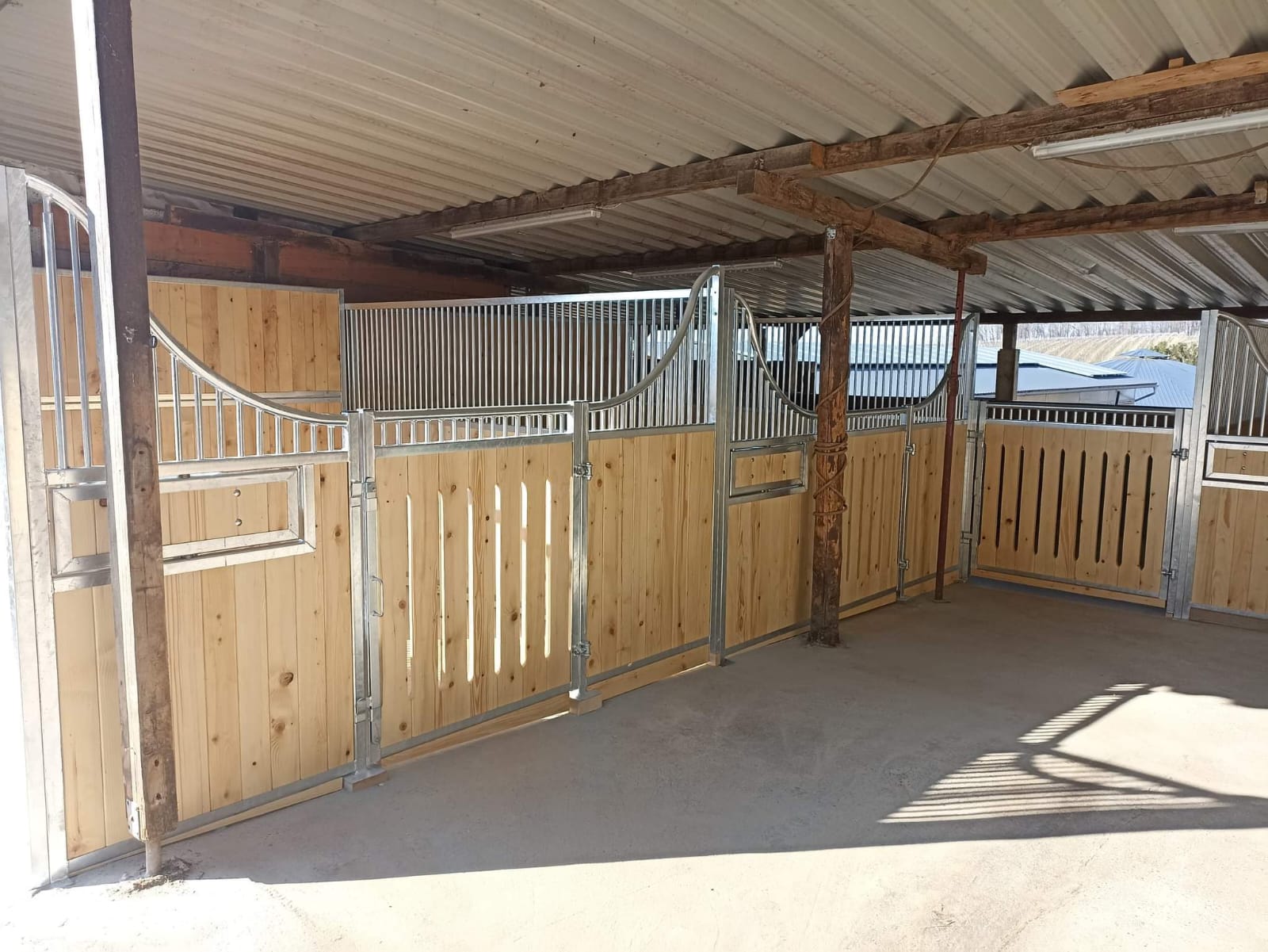 Façade Spirit — box ouvert sans barreaux bien-être du cheval – Image 14