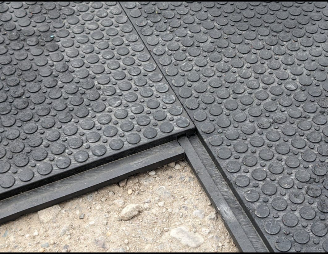 Tapis de boxes - confort et hygiène – Image 2